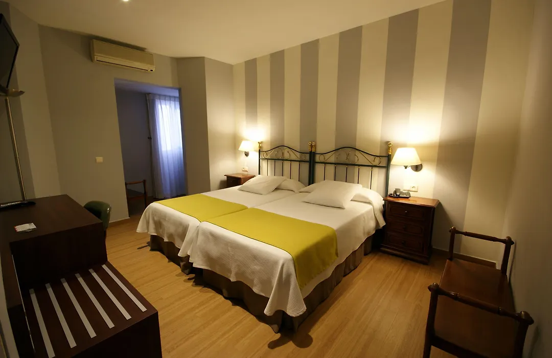 Hotel Doho-1